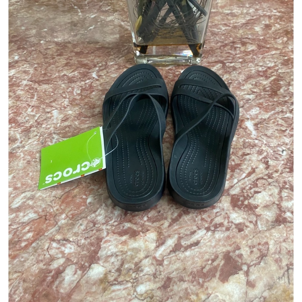 NWT Crocs Swiftwater Women's Black Slip-On Comfort Slide Sandals Size 7 - Picture 8 of 9